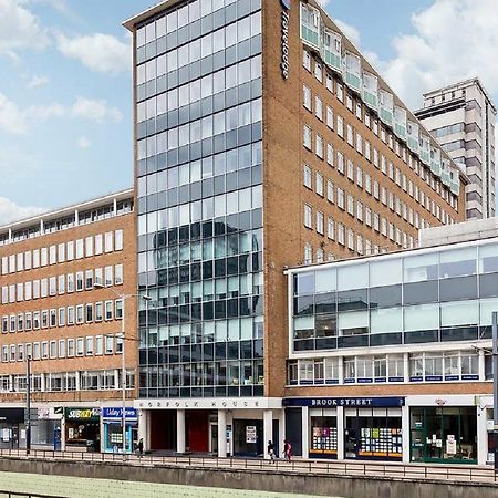 Travelodge Croydon Central Kültér fotó